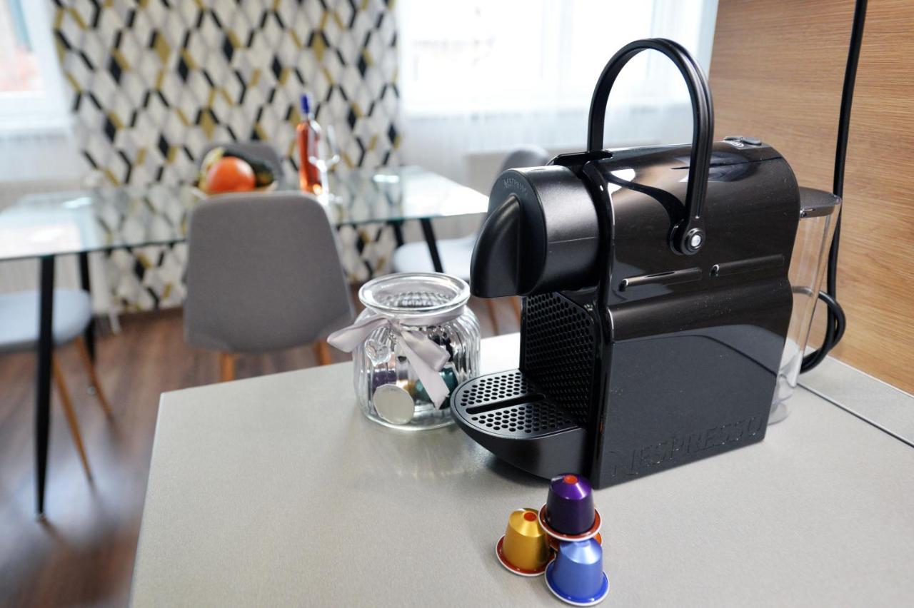 One Luxury Suites Έγκερ Εξωτερικό φωτογραφία
