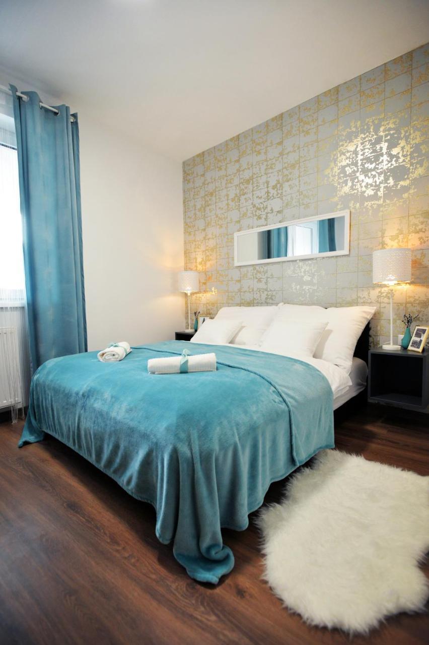 One Luxury Suites Έγκερ Εξωτερικό φωτογραφία