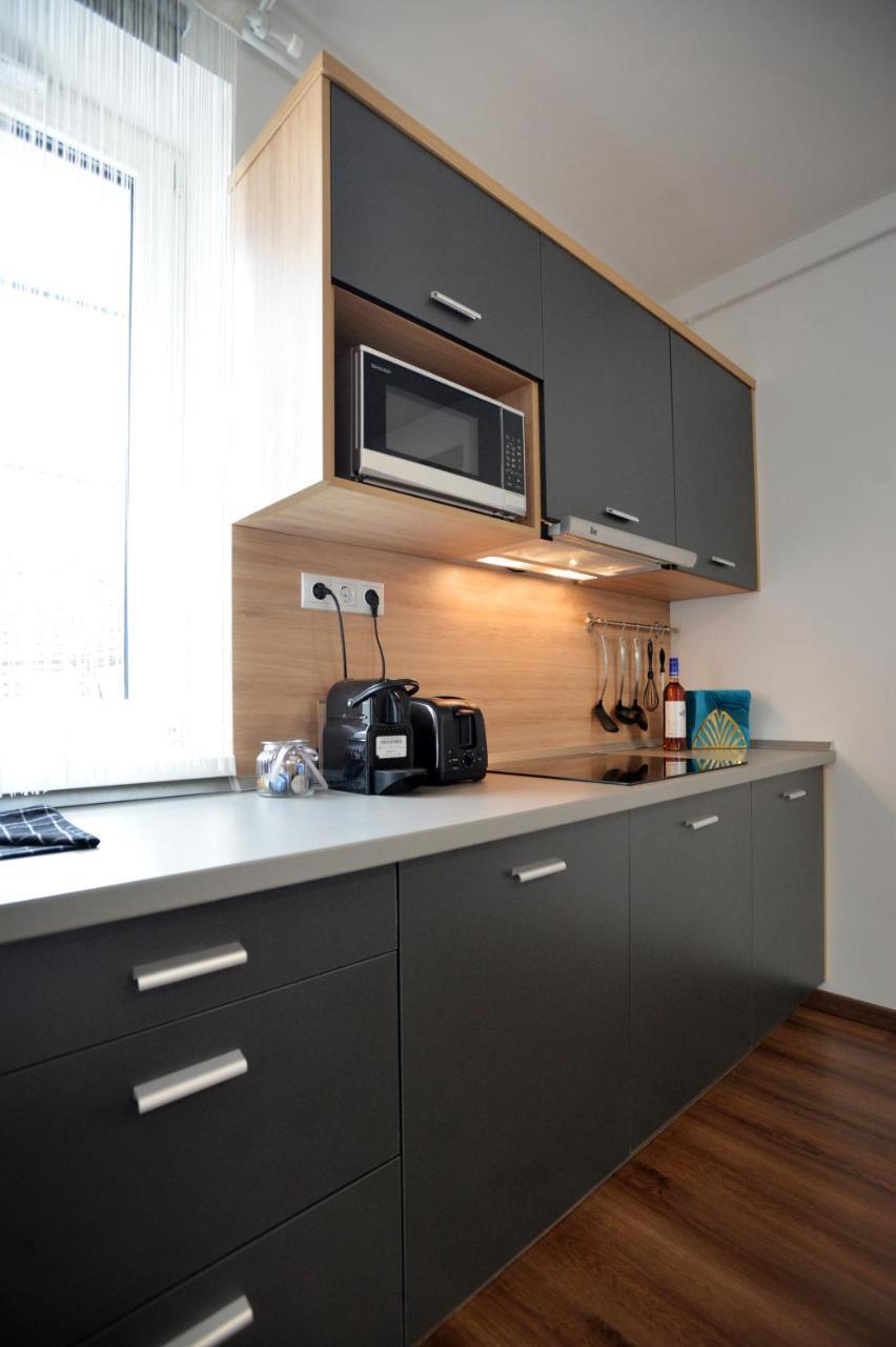 One Luxury Suites Έγκερ Εξωτερικό φωτογραφία